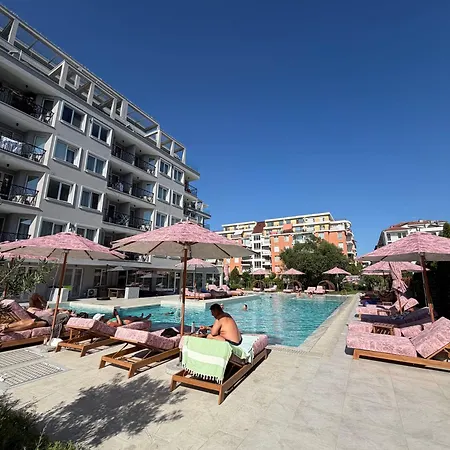 Near The Sea At Jadore Secret Garden Apartman Napospart