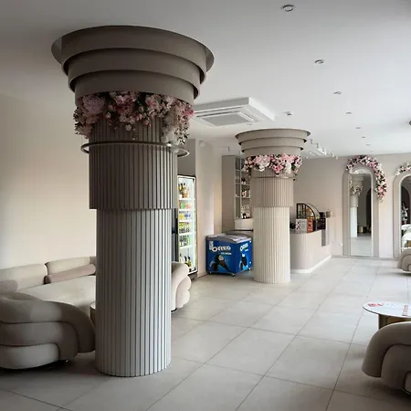 Apartman Near The Sea At Jadore Secret Garden